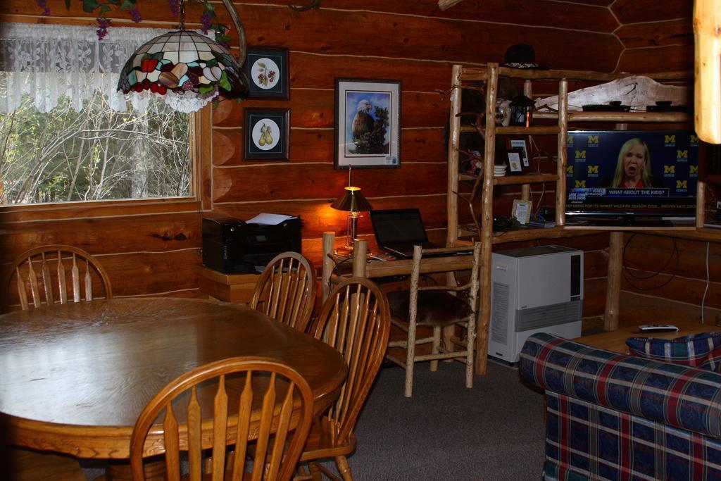 Wise Old Hunter Lodge アンカー・ポイント 部屋 写真